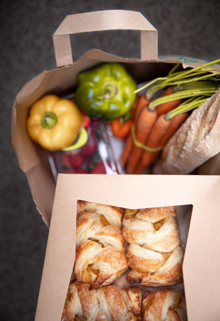 Produce bag and bakery box for food service